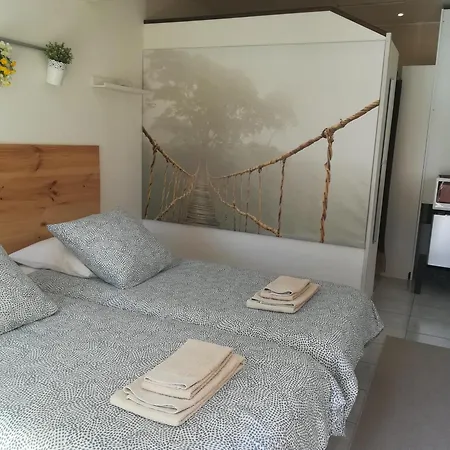 Bed & Breakfast Le Ti'roussat 3*