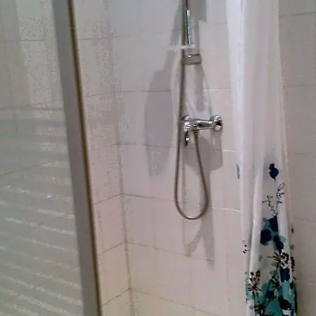 Le Ti'roussat Bed and Breakfast 3*